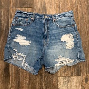 American Eagle Distressed Shorts Size 6